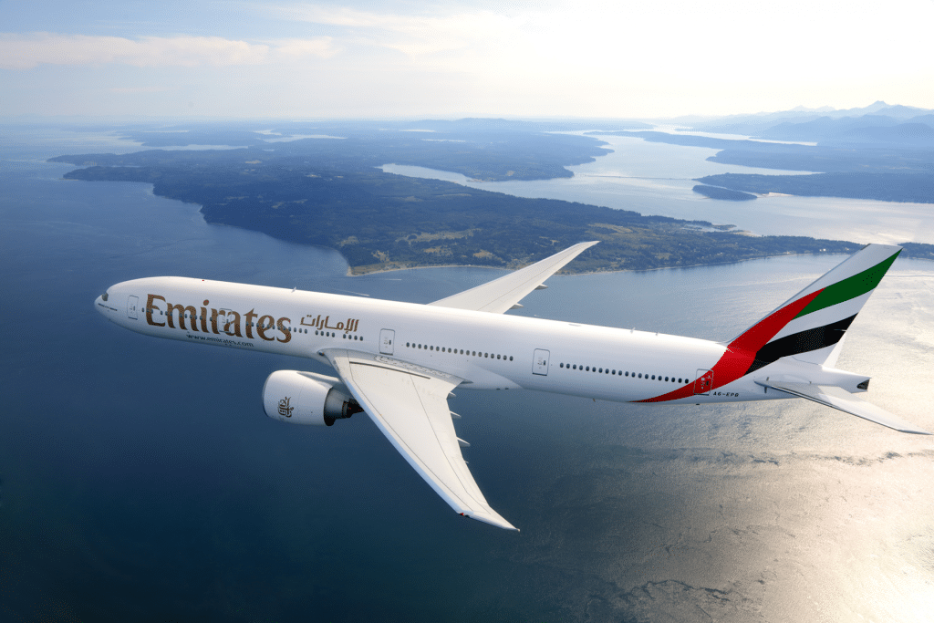 Emirates Extending Employment Opportunities with Salaries Reaching 9,000 Dirhams in the UAE