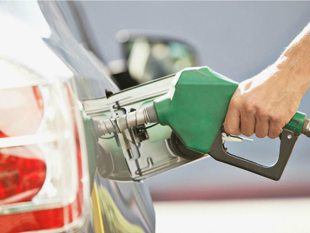 Fuel Price Update: Diesel Price Reduced, Petrol Price Remains Stable